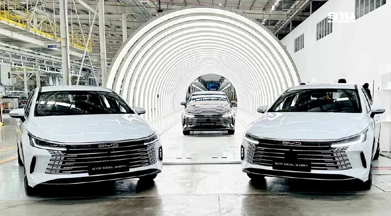 BYD เริ่มประกอบ SEAL 5 DM-i ในไทย เปิดตัว 8 ส.ค.นี้ ท้าชน Toyota Yaris Ativ ไฮบริด BYD เริ่มประกอบ SEAL 5 DM-i ในไทย เปิดตัว 8 ส.ค.นี้ ท้าชน Toyota Yaris Ativ ไฮบริด