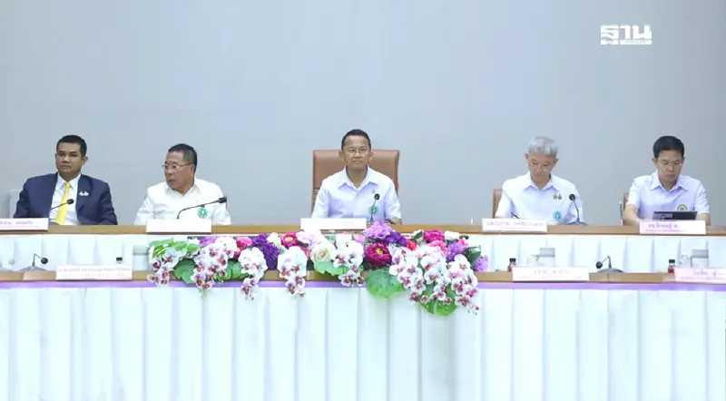 สาธารณสุข - สพฉ. MOU เชื่อมข้อมูลผู้ป่วยฉุกเฉิน ผ่านแอป "หมอพร้อม" สาธารณสุข - สพฉ. MOU เชื่อมข้อมูลผู้ป่วยฉุกเฉิน ผ่านแอป "หมอพร้อม"