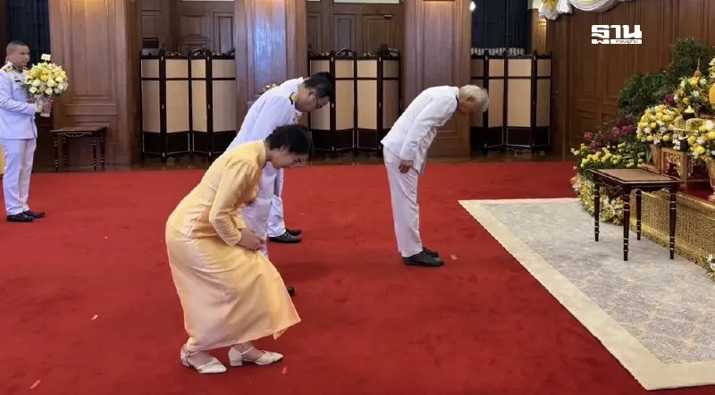 “สุวัจน์–เทวัญ”ลงนามถวายพระพรในหลวง ร.10 วันเฉลิมพระชนมพรรษา 28 ก.ค. 2568