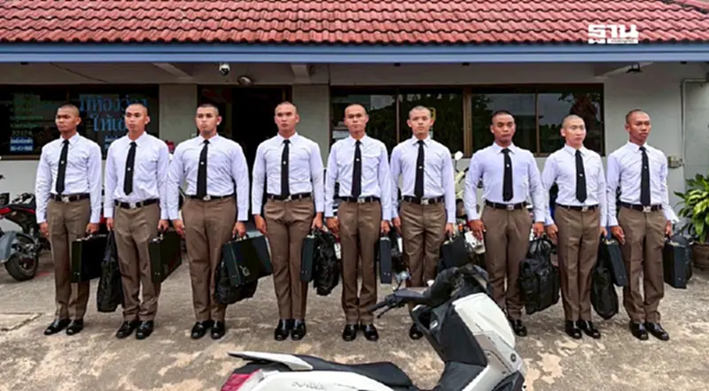 ผบ.ตร.ชื่นชม 9 นักเรียนนายสิบตำรวจ พบอุบัติเหตุรีบช่วยเหลือ ผบ.ตร.ชื่นชม 9 นักเรียนนายสิบตำรวจ พบอุบัติเหตุรีบช่วยเหลือ
