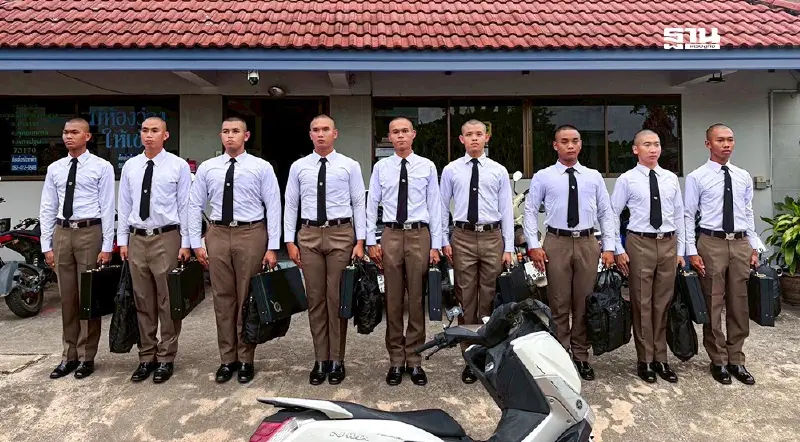 ผบ.ตร.ชื่นชม 9 นักเรียนนายสิบตำรวจ พบอุบัติเหตุรีบช่วยเหลือ ผบ.ตร.ชื่นชม 9 นักเรียนนายสิบตำรวจ พบอุบัติเหตุรีบช่วยเหลือ