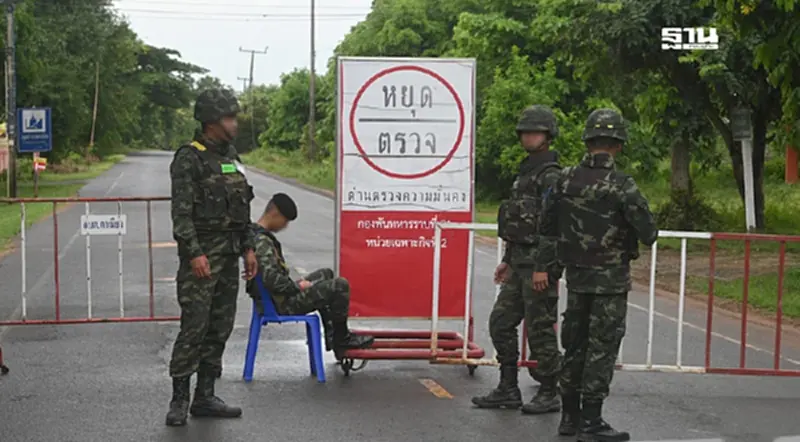 สธ.เคลื่อนย้ายผู้ป่วย รพ.พนมดงรัก-กาบเชิง ตามแผนเผชิญเหตุ สธ.เคลื่อนย้ายผู้ป่วย รพ.พนมดงรัก-กาบเชิง ตามแผนเผชิญเหตุ