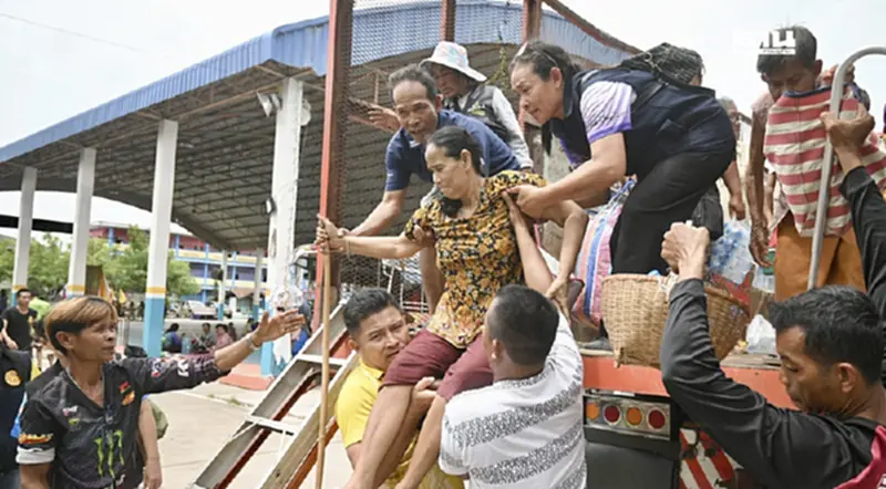 เหตุการณ์ไม่สงบชายแดนไทย – กัมพูชา อพยพประชาชนมากกว่า 1 แสนราย เหตุการณ์ไม่สงบชายแดนไทย – กัมพูชา อพยพประชาชนมากกว่า 1 แสนราย