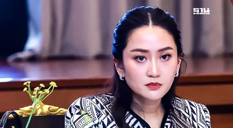 "แพทองธาร" จ่อขอศาลรัฐธรรมนูญ ขยายเวลาชี้แจงปมคลิปเสียงฮุนเซน "แพทองธาร" จ่อขอศาลรัฐธรรมนูญ ขยายเวลาชี้แจงปมคลิปเสียงฮุนเซน