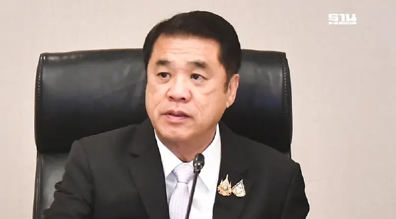 ปัญหาชายแดนไทย-กัมพูชา "สุริยะ" จับมือ 7 สายการบิน รับคนไทยกลับประเทศ ปัญหาชายแดนไทย-กัมพูชา "สุริยะ" จับมือ 7 สายการบิน รับคนไทยกลับประเทศ