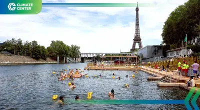 ชาวปารีสสุดปลื้ม หลังแม่น้ำแซนเปิดให้ว่ายน้ำได้ในรอบ 100 ปี
