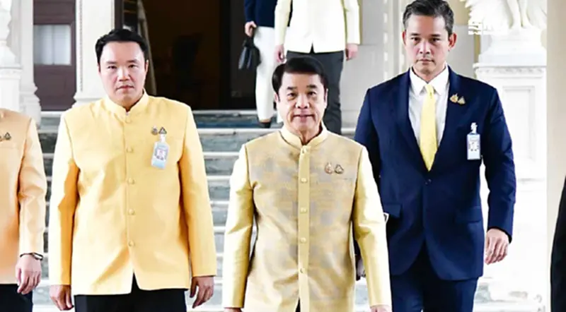 สุริยะ เรียกถกครม.นัดพิเศษพรุ่งนี้ เซ็นตั้ง "ภูมิธรรม" เป็นรักษาการนายกฯ สุริยะ เรียกถกครม.นัดพิเศษพรุ่งนี้ เซ็นตั้ง "ภูมิธรรม" เป็นรักษาการนายกฯ