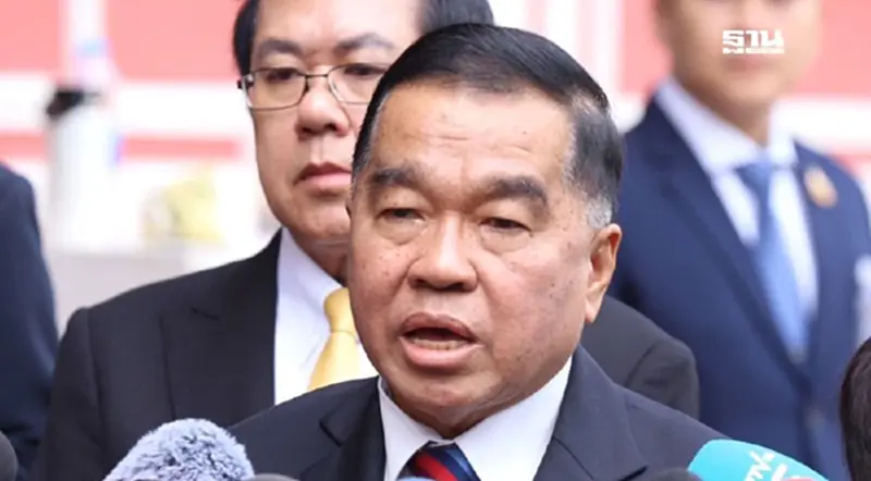 'ณัฐพล' ประชุมด่วน ศบ.ทก. เตรียมมอบอำนาจให้กองทัพตอบโต้กัมพูชา 'ณัฐพล' ประชุมด่วน ศบ.ทก. เตรียมมอบอำนาจให้กองทัพตอบโต้กัมพูชา