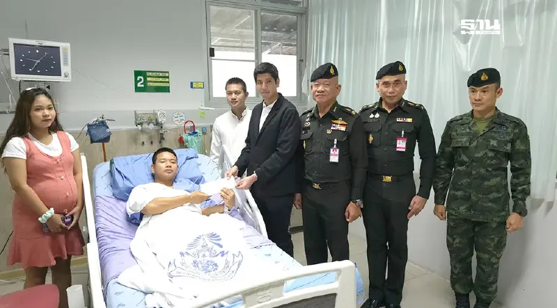 GULF มอบ 1.2 ล้าน ช่วยทหารเหยียบกับระเบิดชายแดนไทย–กัมพูชา GULF มอบ 1.2 ล้าน ช่วยทหารเหยียบกับระเบิดชายแดนไทย–กัมพูชา