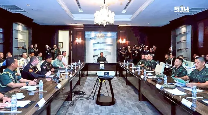 เชิญผู้ช่วยทูตฝ่ายทหาร 18 ประเทศ แจงกรณีกัมพูชาบิดเบือนข่าวทุ่นระเบิด เชิญผู้ช่วยทูตฝ่ายทหาร 18 ประเทศ แจงกรณีกัมพูชาบิดเบือนข่าวทุ่นระเบิด