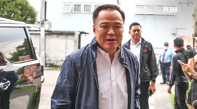 “อนุทิน”ปิดดีลตั้งรัฐบาลเสียงสนับสนุน 279 เสียง ธรรมนัส จอง มท.1