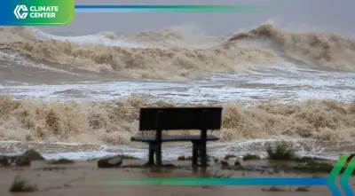พายุคาจิกิถล่มเวียดนาม เสียชีวิต 3 ราย น้ำท่วมฮานอย-ไฟดับหลายจังหวัด