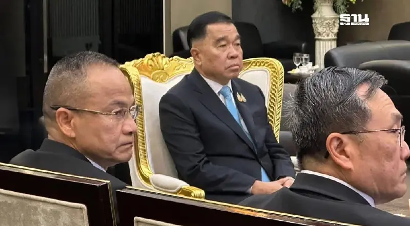 “บิ๊กเล็ก” นำทีมบินถก GBC กับกัมพูชา หาข้อสรุปร่างข้อตกลงชายแดน “บิ๊กเล็ก” นำทีมบินถก GBC กับกัมพูชา หาข้อสรุปร่างข้อตกลงชายแดน