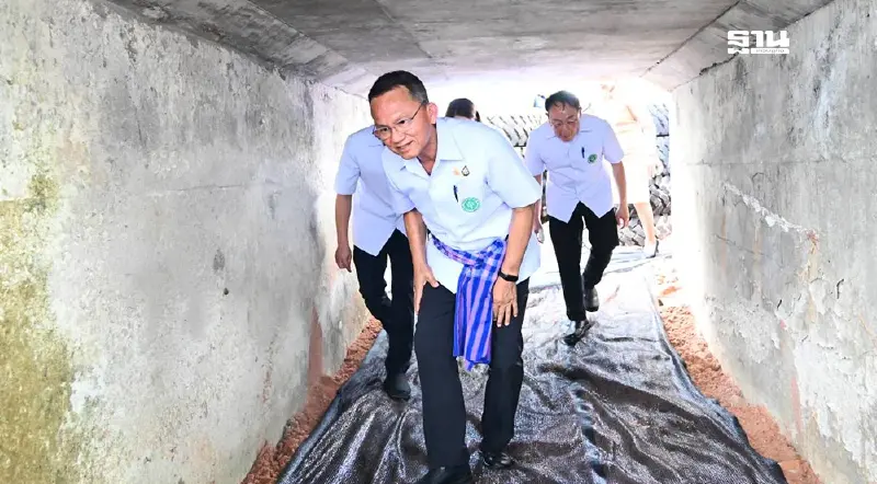 สมศักดิ์ ลงพื้นที่สระแก้ว เตือนปชช. อย่ารีบกลับบ้านรอฟังภาครัฐ 