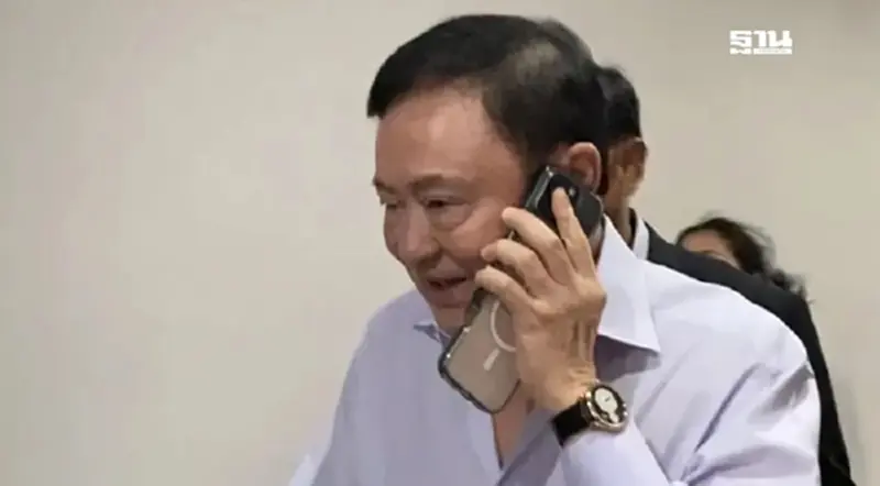 ‘ทักษิณ’ เข้าพรรคเพื่อไทย จับตาเร่งฟอร์มรัฐบาล แข่ง ภูมิใจไทย ‘ทักษิณ’ เข้าพรรคเพื่อไทย จับตาเร่งฟอร์มรัฐบาล แข่ง ภูมิใจไทย