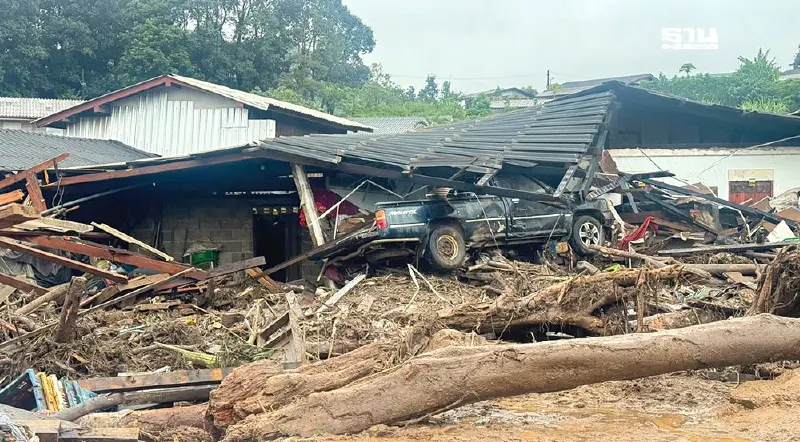 เหตุน้ำป่าไหลหลาก ดินสไลด์บ้านปางอุ๋ง แม่แจ่ม เสียชีวิต 4 ราย สูญหาย 5