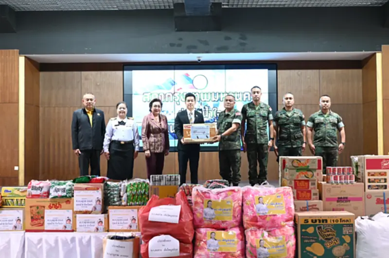 'วิพุธ ศรีวะอุไร' ประธานสภา กทม. คนใหม่ ส่งกำลังใจทหารแนวหน้าชายแดน 'วิพุธ ศรีวะอุไร' ประธานสภา กทม. คนใหม่ ส่งกำลังใจทหารแนวหน้าชายแดน