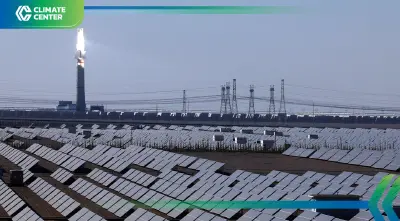 จีนลดการปล่อยคาร์บอน 1% ครึ่งปีแรก 2025 พลังงานหมุนเวียนหนุน