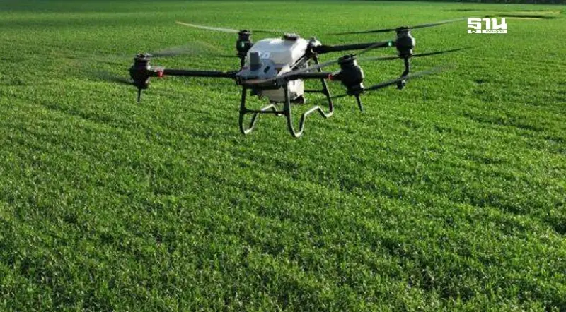 ชาวนาวอนรัฐคลายกฎ “บินโดรน” ช่วยลดต้นทุนหว่านปุ๋ย-พ่นยา-ค่าแรงแพง ชาวนาวอนรัฐคลายกฎ “บินโดรน” ช่วยลดต้นทุนหว่านปุ๋ย-พ่นยา-ค่าแรงแพง