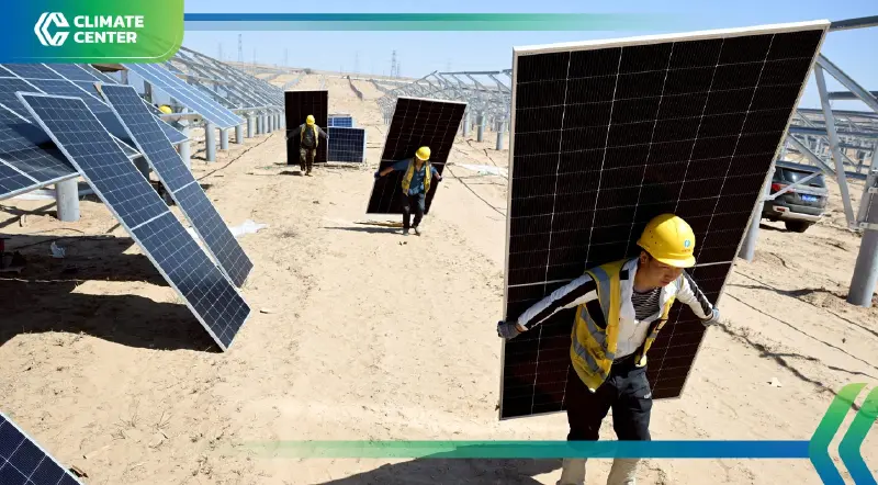 สงครามราคาทำพิษ ผู้ผลิตโซลาร์เซลล์จีนทรุด ส่อกระทบเป้าลดคาร์บอน