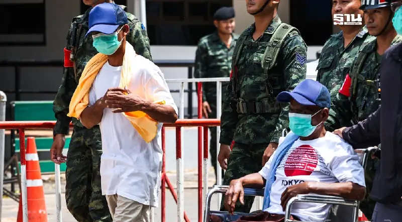 ไทยส่งตัว 2 ทหารกัมพูชากลับบ้าน สาบานไม่หวนรบกับไทยอีก