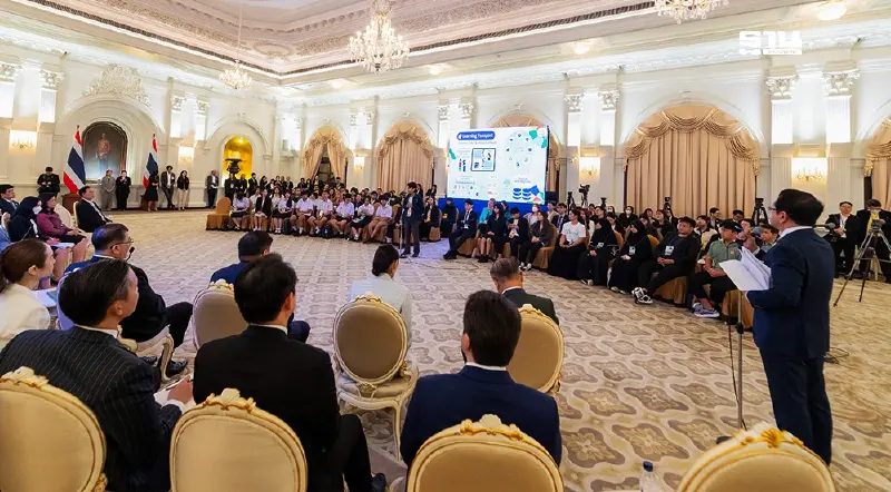 'บัตรประชาชนใบเดียว' เรียนฟรี ข้อเสนอจากนักศึกษาทุน กสศ.ถึงรัฐบาล