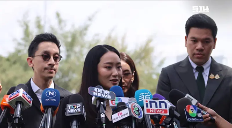 แพทองธารเผยอาการ"ทักษิณ”เครียดผมร่วง ความดันขึ้น ไม่ค่อยสู้ดี แพทองธารเผยอาการ"ทักษิณ”เครียดผมร่วง ความดันขึ้น ไม่ค่อยสู้ดี