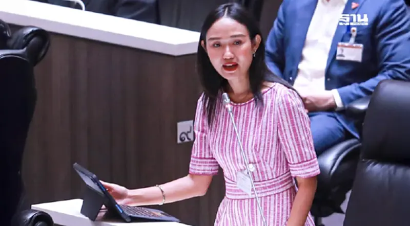 ศาลอุทธรณ์ฯ พิพากษาจำคุก 2 ปี 'ชลธิชา แจ้งเร็ว สส.พรรคประชาชน' คดี ม.112 ศาลอุทธรณ์ฯ พิพากษาจำคุก 2 ปี 'ชลธิชา แจ้งเร็ว สส.พรรคประชาชน' คดี ม.112