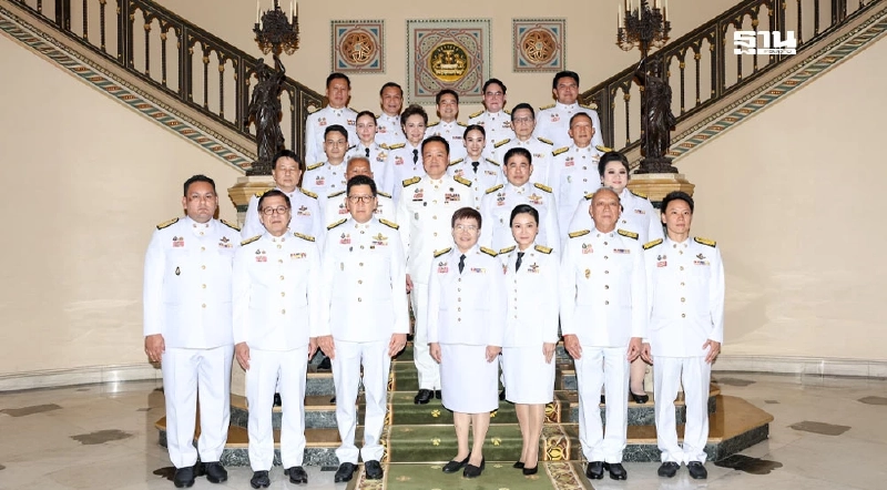 นายกฯ แบ่งพื้นที่ 6 รองนายกฯ - 4 รัฐมนตรี ตรวจราชการภูมิภาค 18 เขต นายกฯ แบ่งพื้นที่ 6 รองนายกฯ - 4 รัฐมนตรี ตรวจราชการภูมิภาค 18 เขต