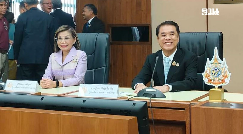 ‘สุริยะ-มนพร’ ฝากรมว.คมนาคมคนใหม่ สานต่อ พระราม2 ห่วงรถไฟฟ้า 20 บาทตลาดสายไม่ถูกสานต่อ ‘สุริยะ-มนพร’ ฝากรมว.คมนาคมคนใหม่ สานต่อ พระราม2 ห่วงรถไฟฟ้า 20 บาทตลาดสายไม่ถูกสานต่อ