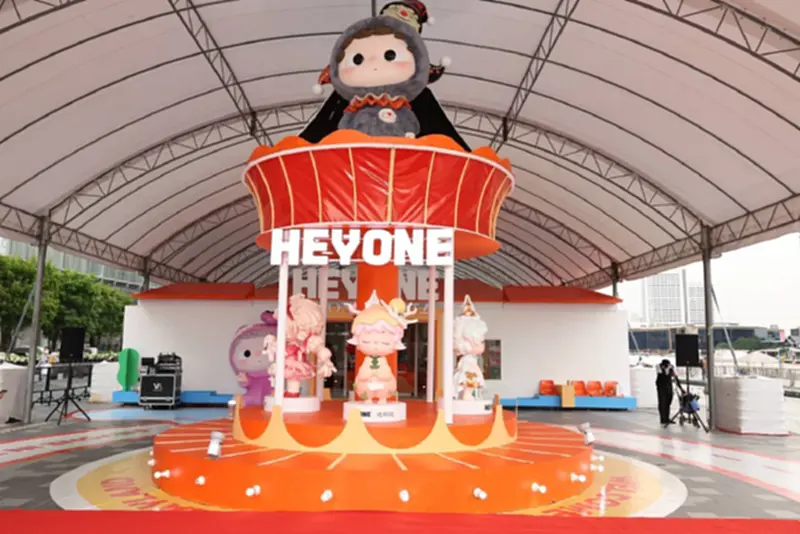 สาวกอาร์ตทอยห้ามพลาด! HEYONE ยกทัพคาแรกเตอร์ดังบุกไอคอนสยาม สาวกอาร์ตทอยห้ามพลาด! HEYONE ยกทัพคาแรกเตอร์ดังบุกไอคอนสยาม 
