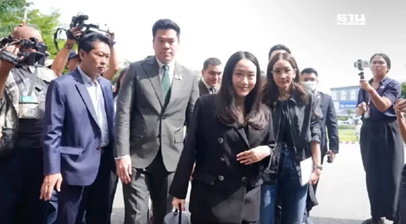 “แพทองธาร-พินทองทา”เยี่ยม ทักษิณ ฝากจดหมายหลาน “GRANDPA THAKSIN” “แพทองธาร-พินทองทา”เยี่ยม ทักษิณ ฝากจดหมายหลาน “GRANDPA THAKSIN”