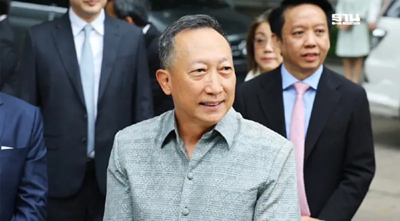 ‘วรภัค’ยันรัฐบาล 4 เดือน ไม่ขึ้น VAT เร่งปรับสมดุลการคลัง ‘วรภัค’ยันรัฐบาล 4 เดือน ไม่ขึ้น VAT เร่งปรับสมดุลการคลัง