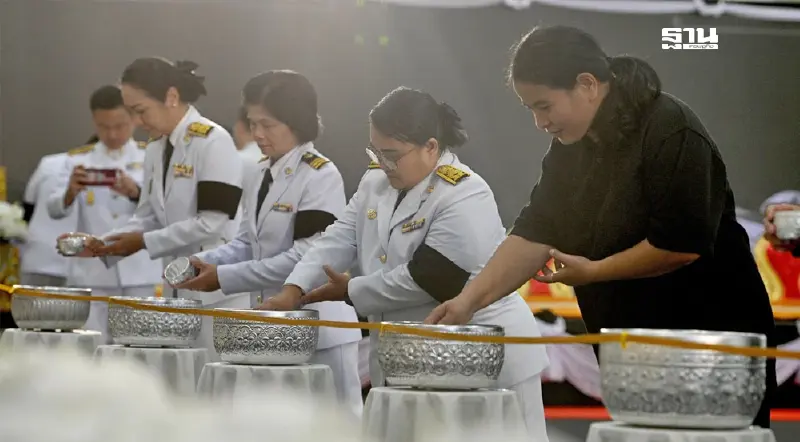 ภาครัฐ–บิ๊กเอกชนทั่วไทย ร่วมน้อมถวายความอาลัย “แม่ของแผ่นดิน” ภาครัฐ–บิ๊กเอกชนทั่วไทย ร่วมน้อมถวายความอาลัย “แม่ของแผ่นดิน”