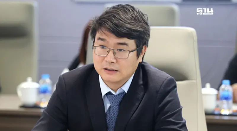 ‘BYD’ ชง ‘บอร์ดอีวี’ หนุนปลั๊กอินไฮบริด ตอบโจทย์ไลฟ์สไตล์คนไทย ‘BYD’ ชง ‘บอร์ดอีวี’ หนุนปลั๊กอินไฮบริด ตอบโจทย์ไลฟ์สไตล์คนไทย