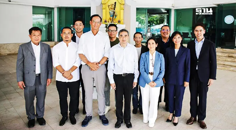 "อภิสิทธิ์-กรณ์" เปิดตัวคัมแบ็ก ปชป. อาสารับใช้ประชาชนอีกครั้ง