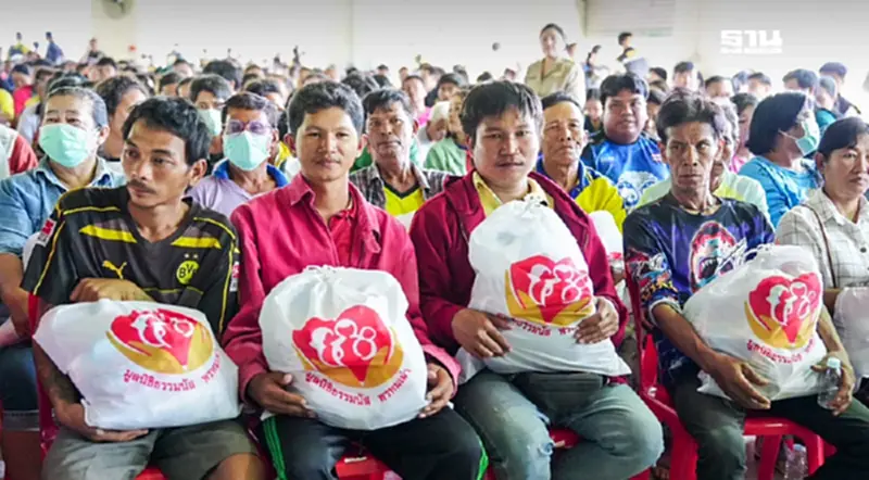 “ธรรมนัส” นำทีมลงพื้นที่สุโขทัย มอบถุงยังชีพ–สุขาลอยน้ำ บูรณาการทุกหน่วยช่วยน้ำท่วม “ธรรมนัส” นำทีมลงพื้นที่สุโขทัย มอบถุงยังชีพ–สุขาลอยน้ำ บูรณาการทุกหน่วยช่วยน้ำท่วม