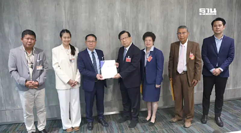 กกร.ยื่นทบทวนร่างพ.ร.บ.คุ้มครองแรงงานฉบับใหม่ ห่วงกระทบเศรษฐกิจ กกร.ยื่นทบทวนร่างพ.ร.บ.คุ้มครองแรงงานฉบับใหม่ ห่วงกระทบเศรษฐกิจ