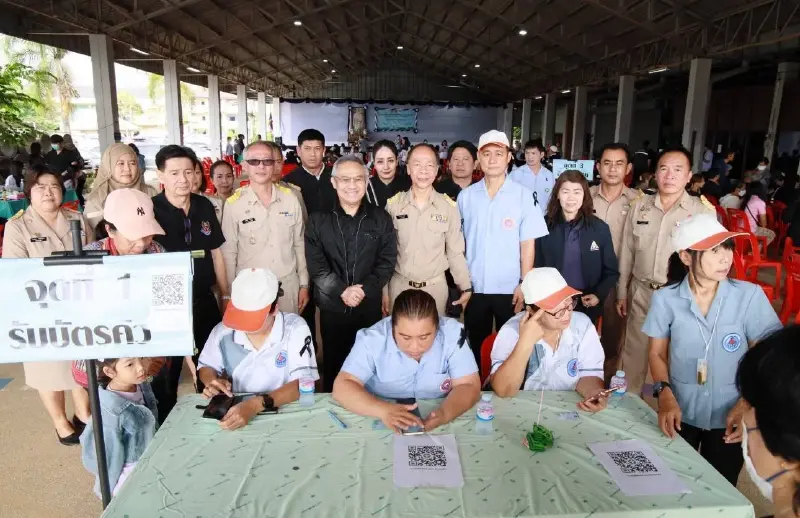 ที่ปรึกษา รมว.แรงงาน Kick Off ฉีดวัคซีนไข้หวัดใหญ่/คัดกรองมะเร็งปากมดลูก