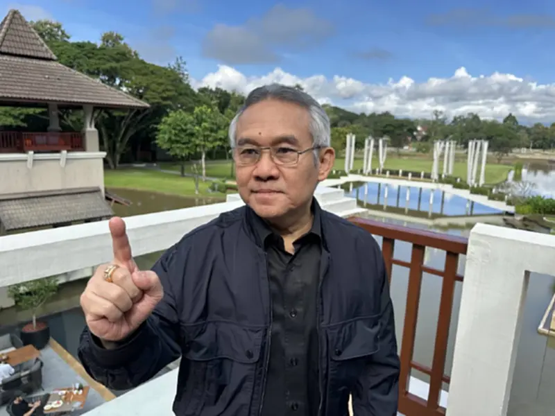 น้ำท่วมใต้หนัก! 'สุรเดช' ชี้รัฐบาลต้องบูรณาการ แนะดึงประสบการณ์ 'ลุงป้อม' คุมน้ำ 8 ปี น้ำท่วมใต้หนัก! 'สุรเดช' ชี้รัฐบาลต้องบูรณาการ แนะดึงประสบการณ์ 'ลุงป้อม' คุมน้ำ 8 ปี