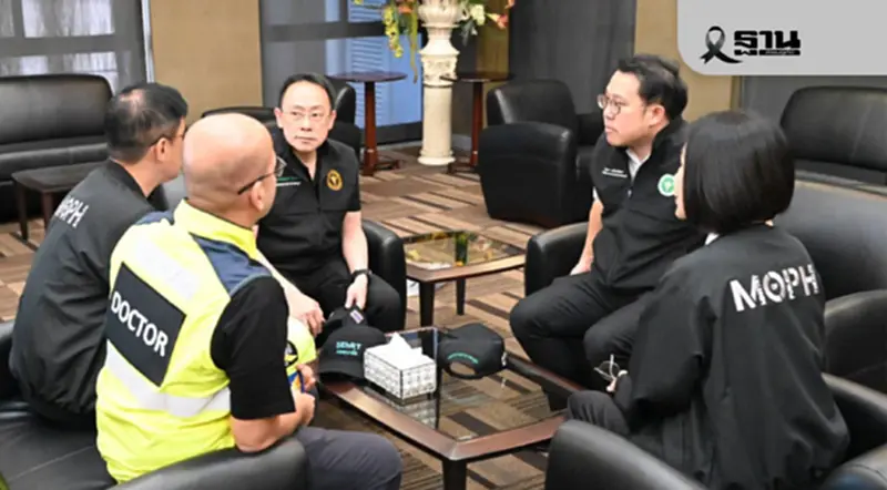 'พัฒนา' ลงสงขลา ภารกิจหลักเร่งขนย้ายผู้ป่วย รพ.หาดใหญ่กว่า 600 คน 'พัฒนา' ลงสงขลา ภารกิจหลักเร่งขนย้ายผู้ป่วย รพ.หาดใหญ่กว่า 600 คน