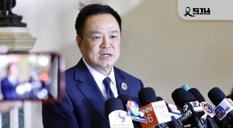 'อนุทิน' เมินหนังสือกัมพูชา ลั่นตอบโต้ผู้รุกราน ย้ำชีวิตทหารสำคัญกว่ารูปปั้น