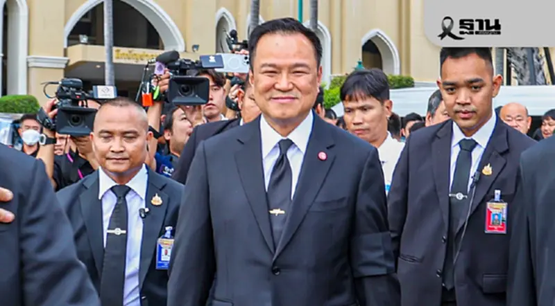 นายกฯ สั่งเร่งเยียวยาชายแดน แก้กฎรับทายาททหารบรรจุใกล้บ้าน นายกฯ สั่งเร่งเยียวยาชายแดน แก้กฎรับทายาททหารบรรจุใกล้บ้าน