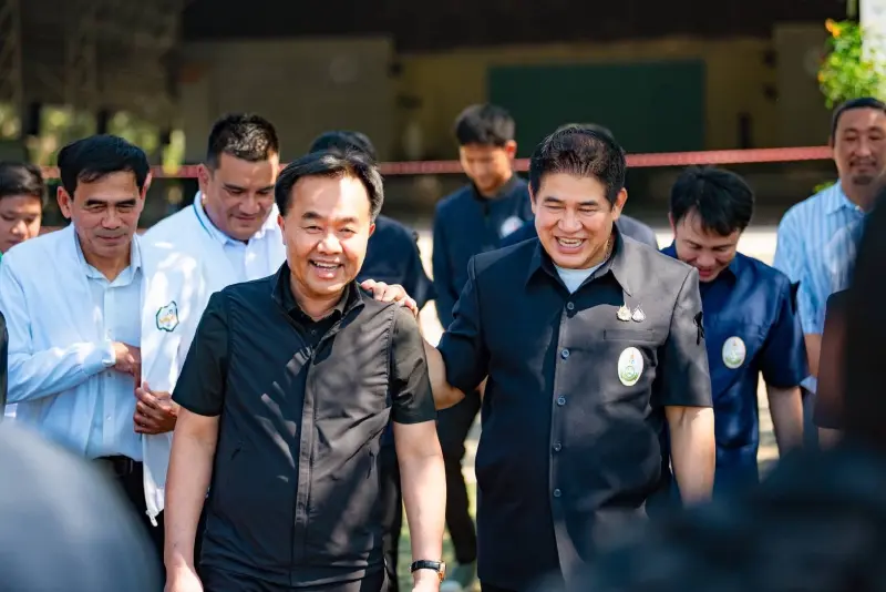 'ธรรมนัส-ยศสิงห์' ลุยนครปฐม ผนึกเกษตรฯ-อุตฯ ช่วยชาวนา ห้ามข้าราชการเกียร์ว่างช่วงเลือกตั้ง 'ธรรมนัส-ยศสิงห์' ลุยนครปฐม ผนึกเกษตรฯ-อุตฯ ช่วยชาวนา ห้ามข้าราชการเกียร์ว่างช่วงเลือกตั้ง