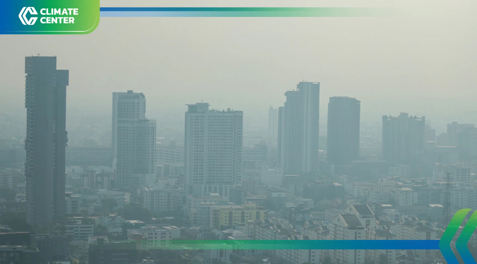 กทม. ฝุ่นเริ่มแผ่ว! แต่ยังเกินเกณฑ์สีแดง เขตประเวศพุ่งอันดับ 1 เช็ก 12 เขตเสี่ยงสีส้ม