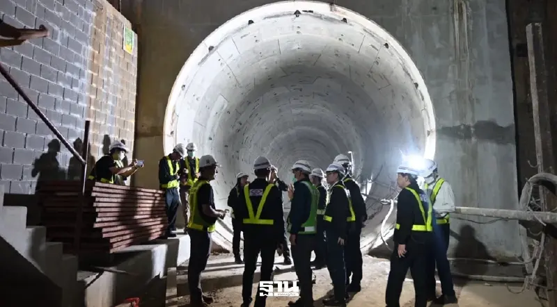 บอร์ด รฟม. ตรวจเข้มความปลอดภัย ความคืบหน้าก่อสร้าง 'รถไฟฟ้าสายสีม่วงใต้-สายสีส้ม'