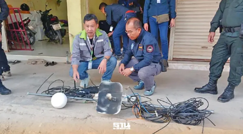 AIS 3BB FIBRE3 ผนึก ตำรวจไซเบอร์ต่อเนื่อง ตรวจค้น 3 อาคารพาณิชย์แม่สอด AIS 3BB FIBRE3 ผนึก ตำรวจไซเบอร์ต่อเนื่อง ตรวจค้น 3 อาคารพาณิชย์แม่สอด