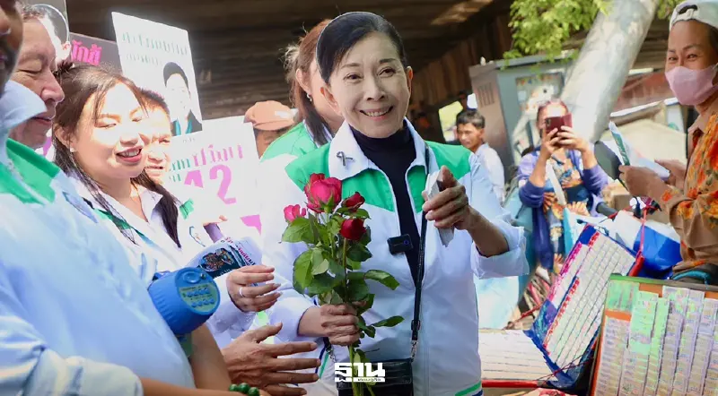 “ปวีณา”ลุยคลองเตย ชูสร้างชุมชนเข้มแข็ง ดูแลผู้สูงอายุ-คนพิการ-เด็กเล็ก