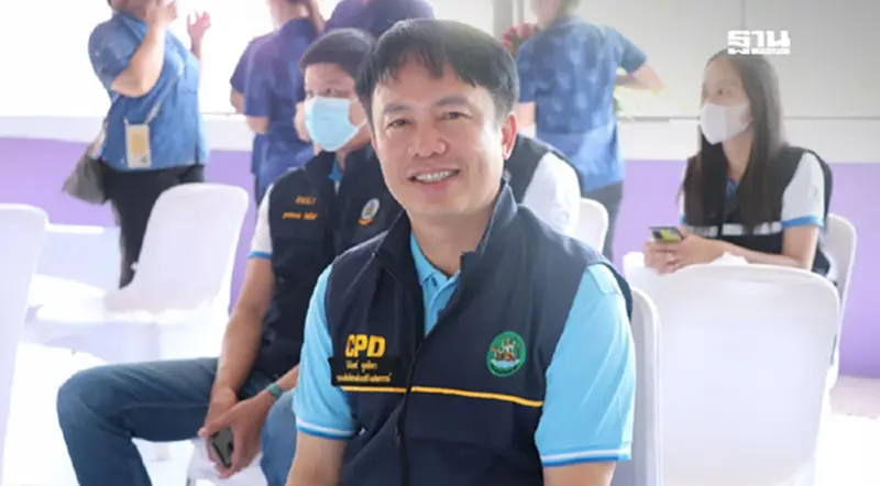 กรมส่งเสริมสหกรณ์ ลุยระบายหอมแดงศรีสะเกษ ดันยอดสั่งซื้อทะลุ 2,000 ตัน กรมส่งเสริมสหกรณ์ ลุยระบายหอมแดงศรีสะเกษ ดันยอดสั่งซื้อทะลุ 2,000 ตัน