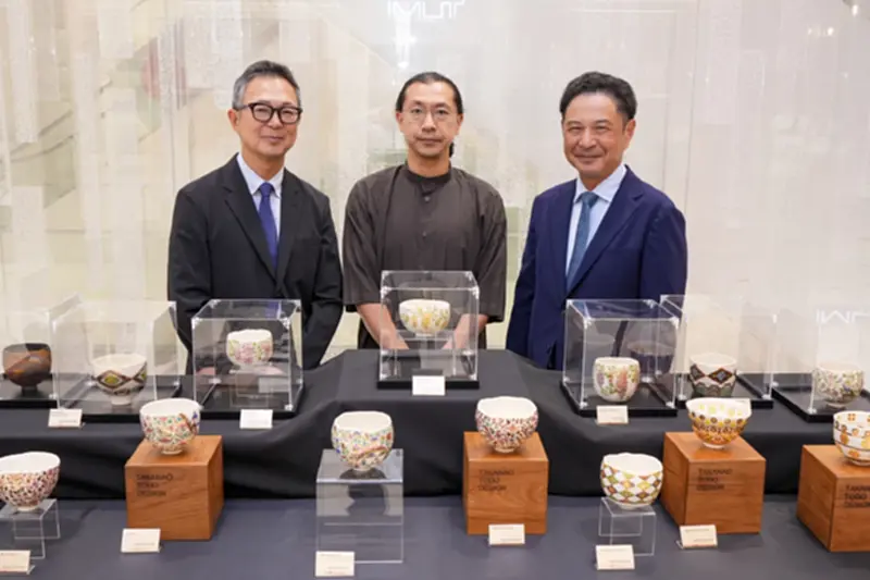สยาม ทาคาชิมายะ เปิดนิทรรศการ “Tropical Wabi” ศิลปินรางวัลโลกถ่ายทอดเซรามิกญี่ปุ่น สยาม ทาคาชิมายะ เปิดนิทรรศการ “Tropical Wabi” ศิลปินรางวัลโลกถ่ายทอดเซรามิกญี่ปุ่น